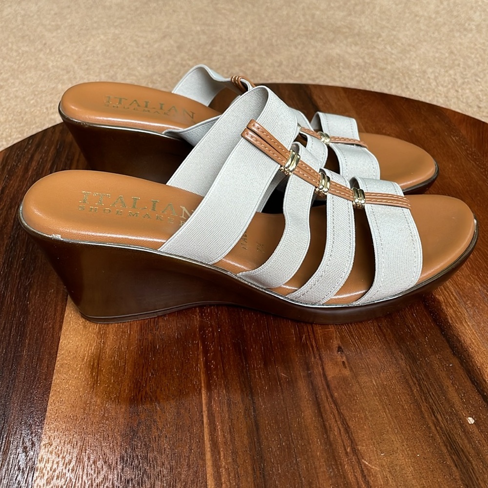 Italian Shoemakers Wedge Sandals - Picture 2 of 12